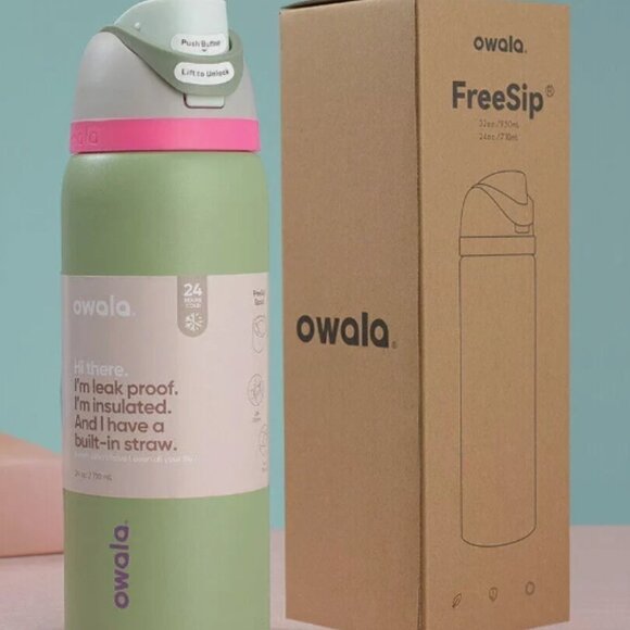 Owala 32 oz Freesip Avocado Green Stainless Steel Water Bottle - Picture 1 of 6